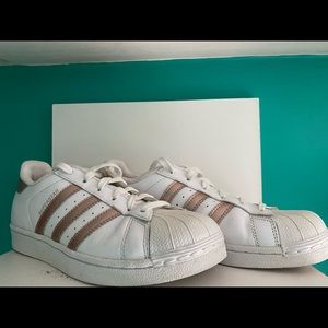 Adidas rose gold superstar